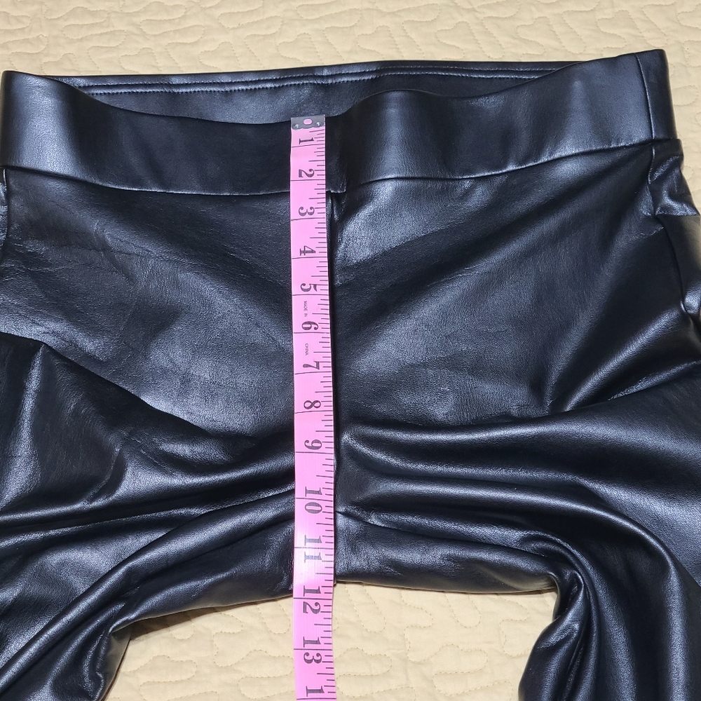 Loft Faux Leather leggings size M - Picture 11 of 11